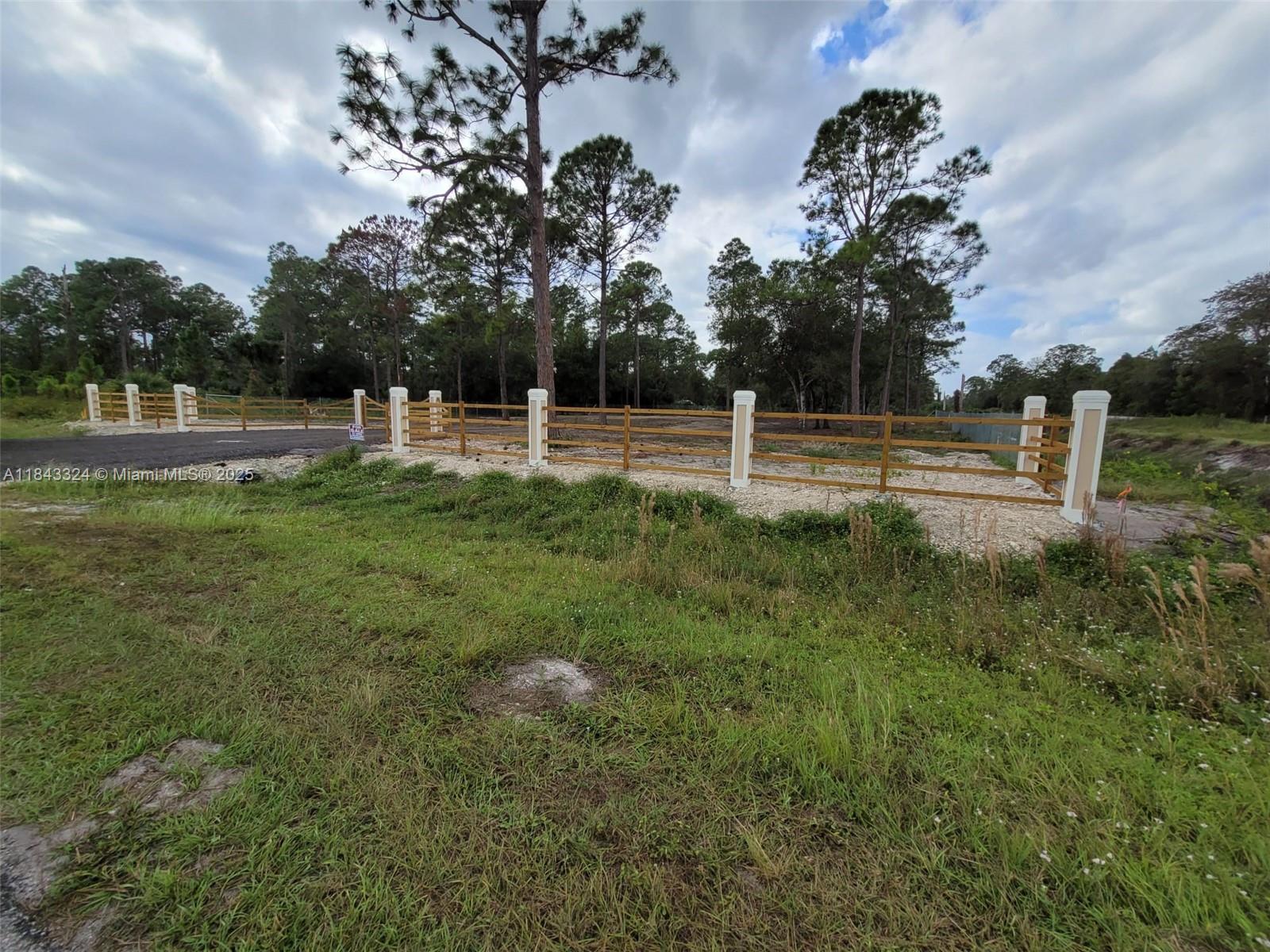 See details / sq. ft. $ 2025-07-18 0 Photo