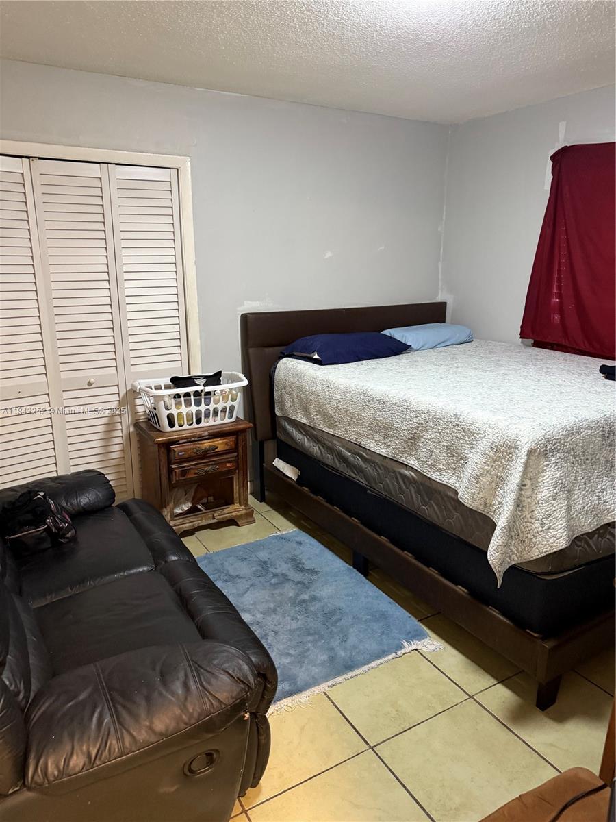 Ver detalles / 1967 sq. ft. $ 2025-07-21 0 foto
