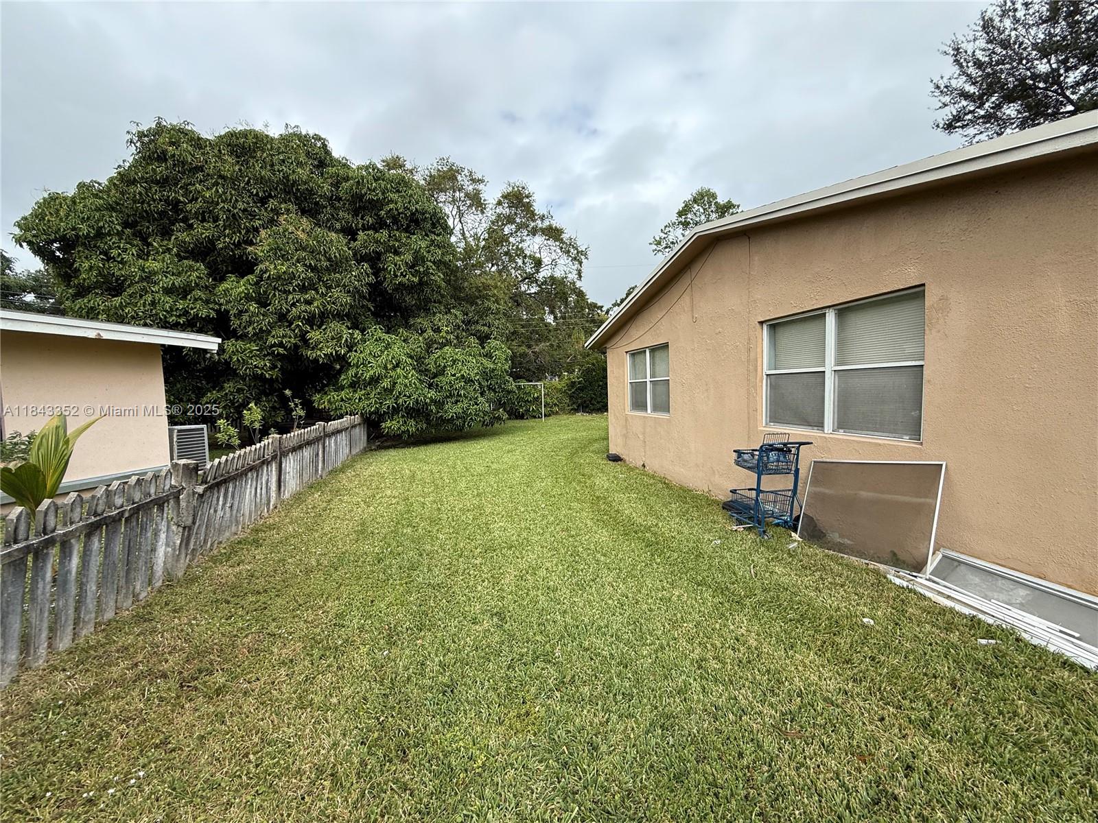 Ver detalles / 1967 sq. ft. $ 2025-07-21 0 foto