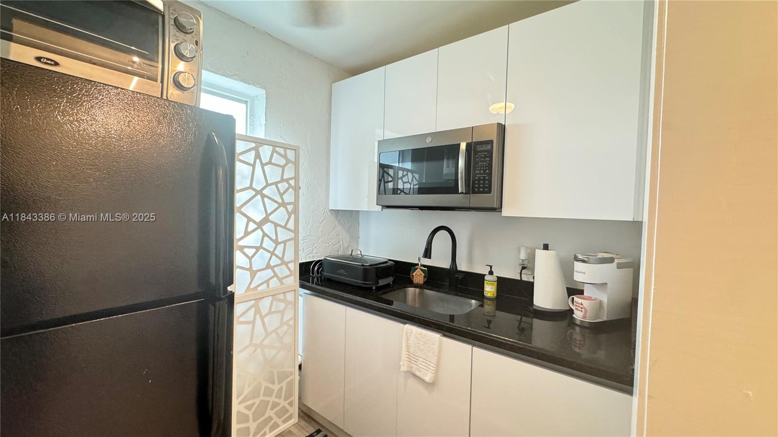 See details 1912 3 / 2 1248 sq. ft. $ 2025-07-19 0 Photo