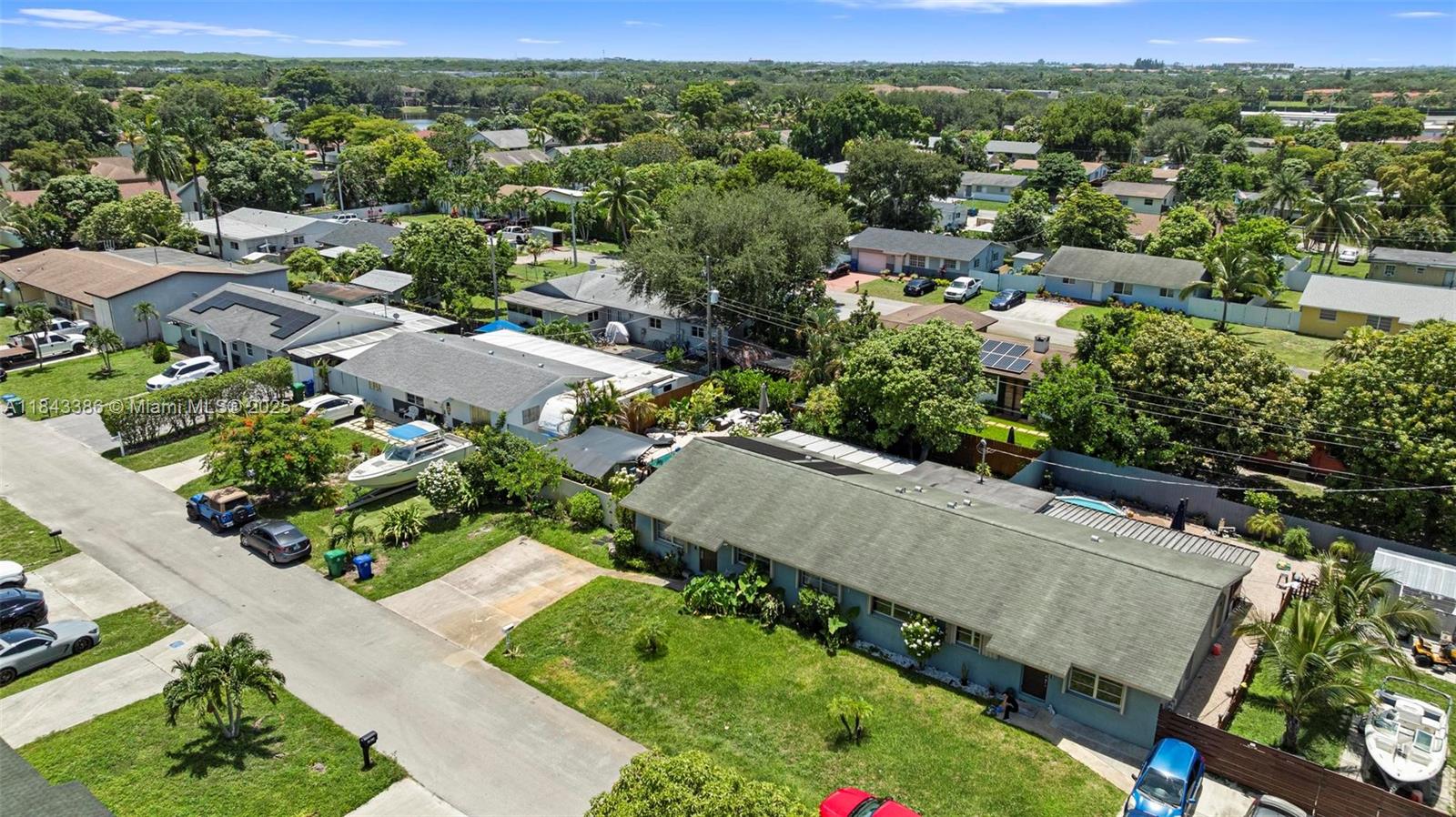 See details 1912 3 / 2 1248 sq. ft. $ 2025-11-14 0 Photo