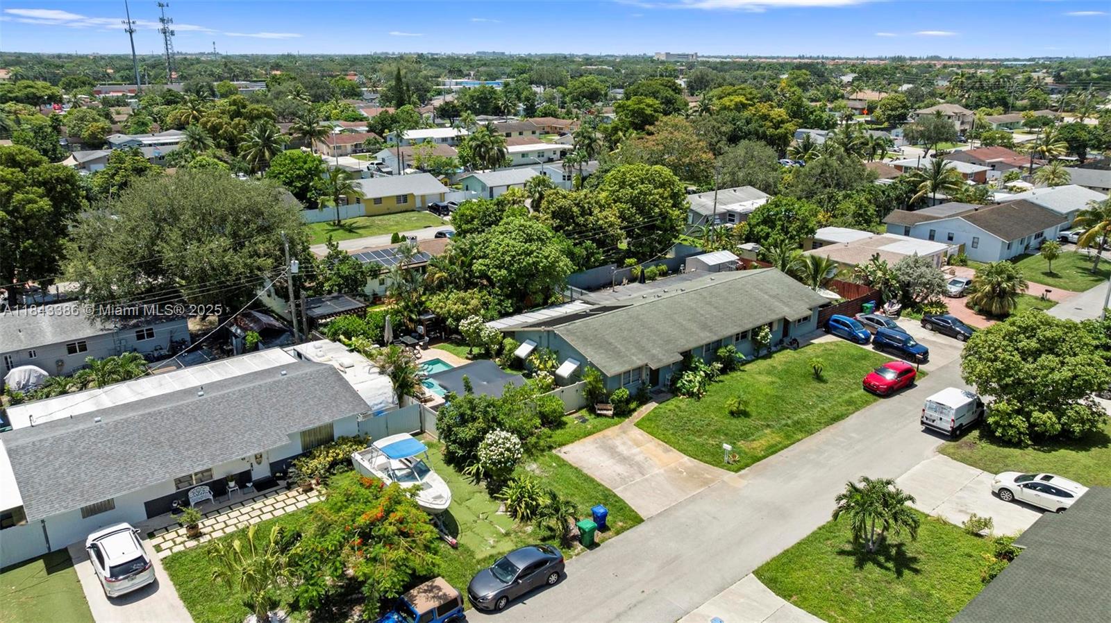 See details 1912 3 / 2 1248 sq. ft. $ 2025-11-14 0 Photo