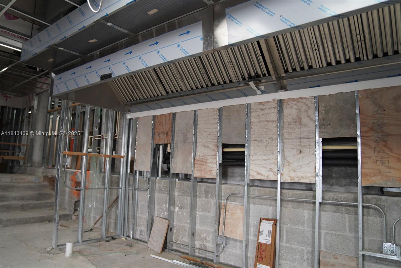 4C041  /   sq. ft. $ 2025-07-19 0 Photo