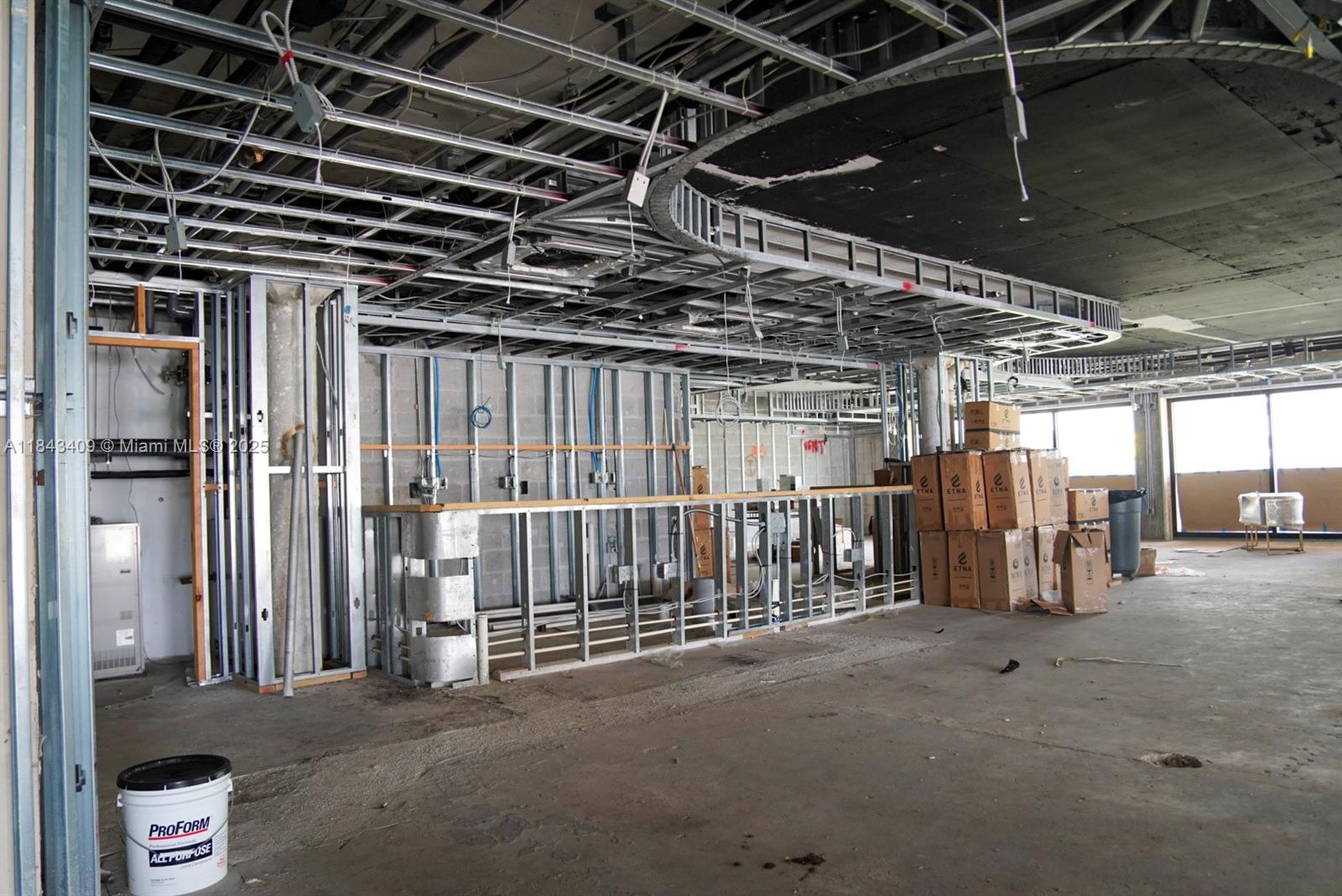 4C041  /   sq. ft. $ 2025-07-19 0 Photo