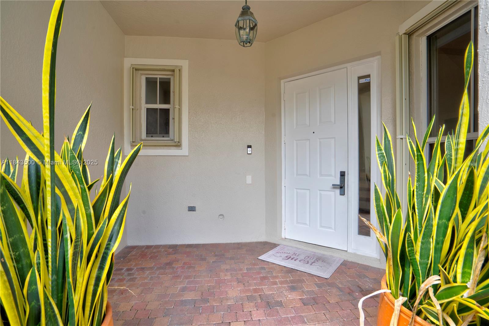 Photo of 1364 Harbor Vw W  (1364), Hollywood, Florida, 33019 - 