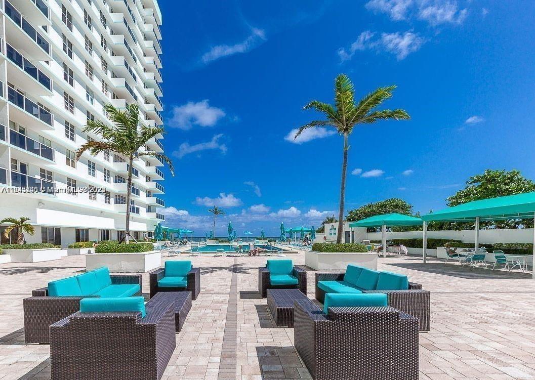 Photo of 3725 Ocean Dr  #415, Hollywood, Florida, 33019 - patio