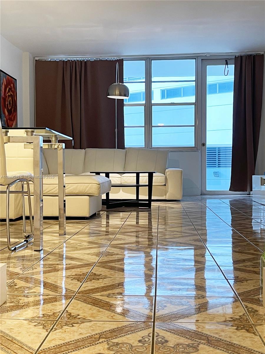 Photo of 3725 Ocean Dr  #415, Hollywood, Florida, 33019 - 