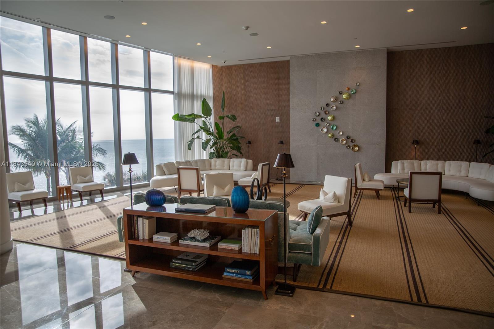 Ver detalles 1004 2 / 3 1571 sq. ft. $ 2025-07-19 0 foto