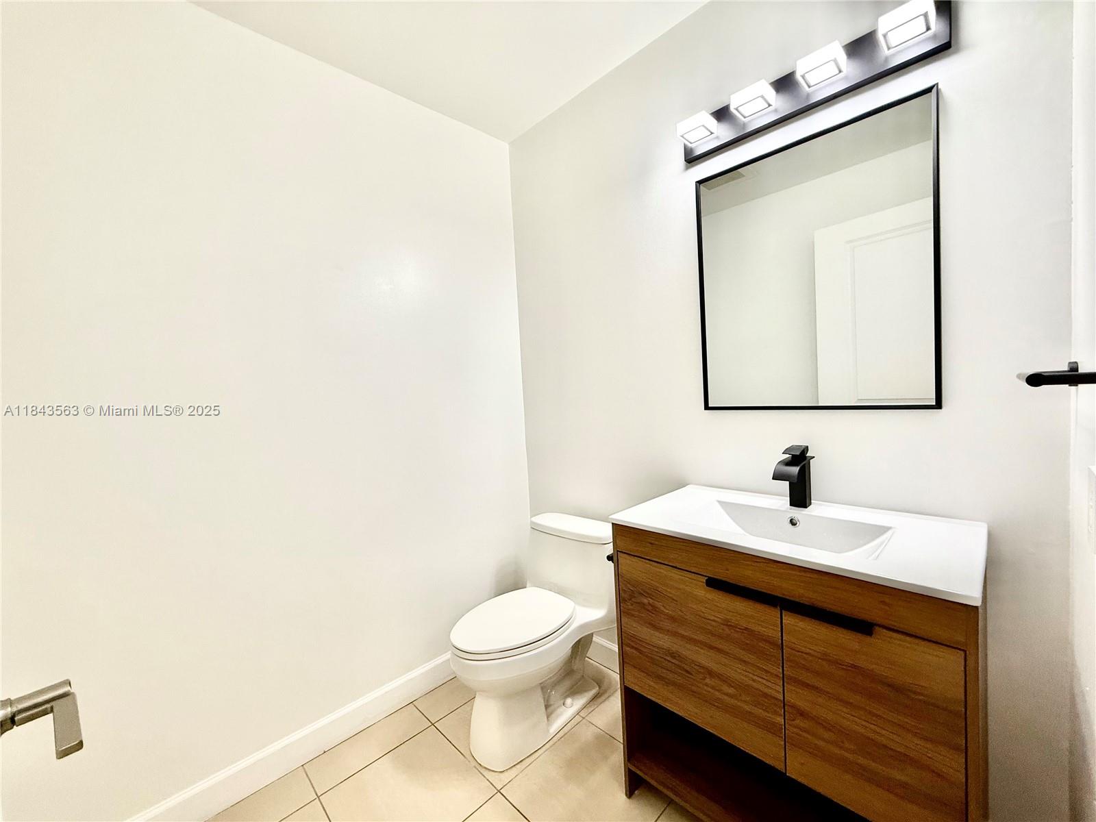 Photo of 1945 Ocean Dr  #710, Hallandale Beach, Florida, 33009 - 