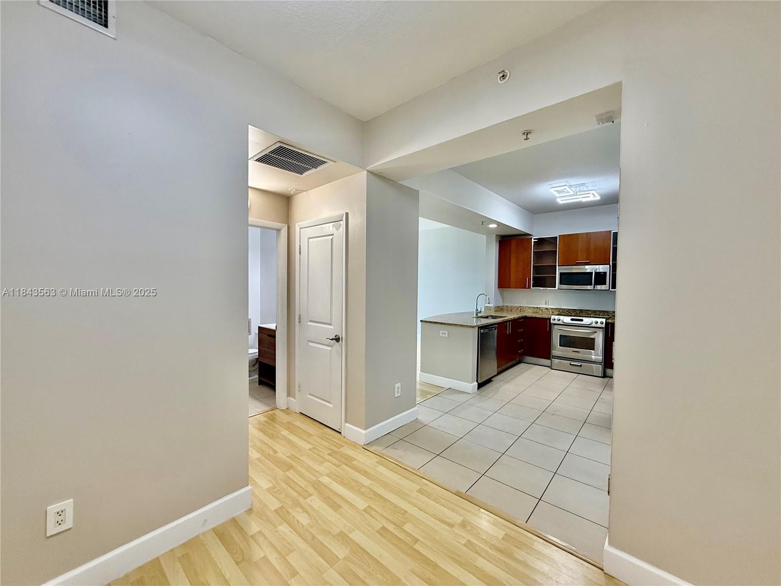 Photo of 1945 Ocean Dr  #710, Hallandale Beach, Florida, 33009 - 