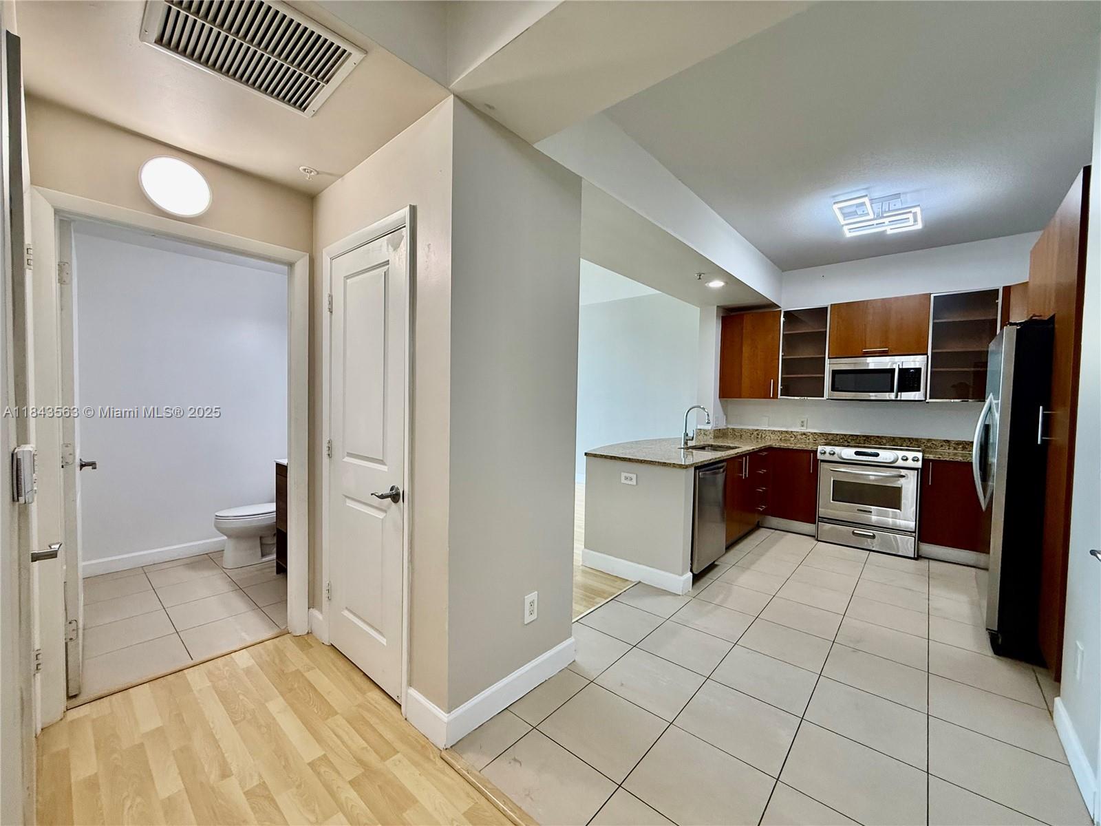 Photo of 1945 Ocean Dr  #710, Hallandale Beach, Florida, 33009 - 