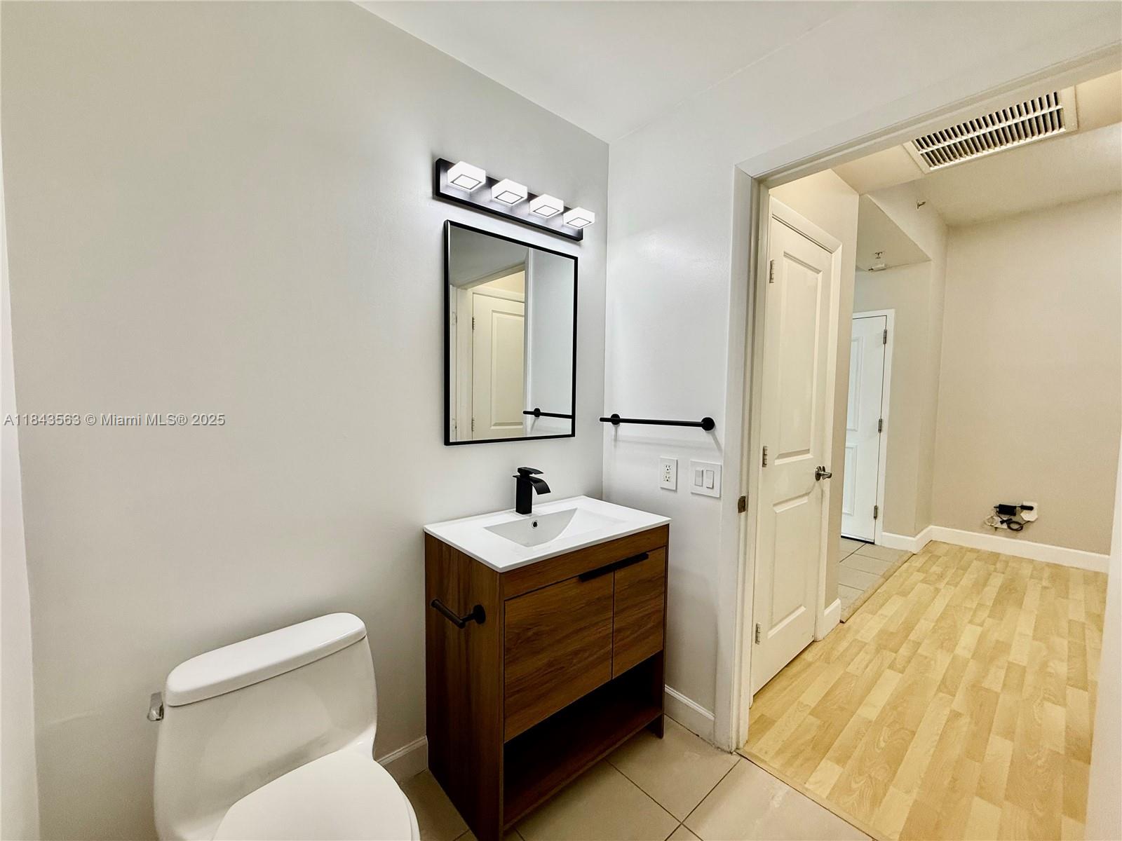 Photo of 1945 Ocean Dr  #710, Hallandale Beach, Florida, 33009 - 