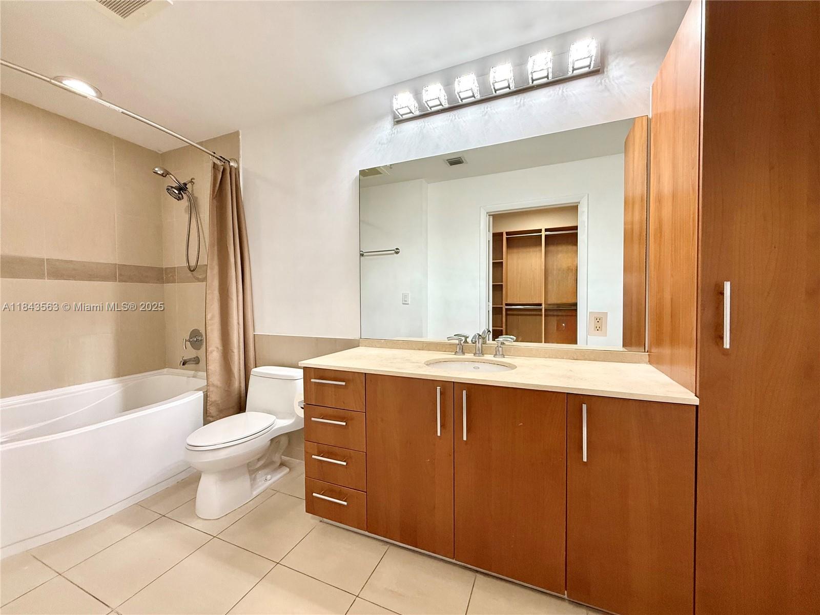 Photo of 1945 Ocean Dr  #710, Hallandale Beach, Florida, 33009 - 