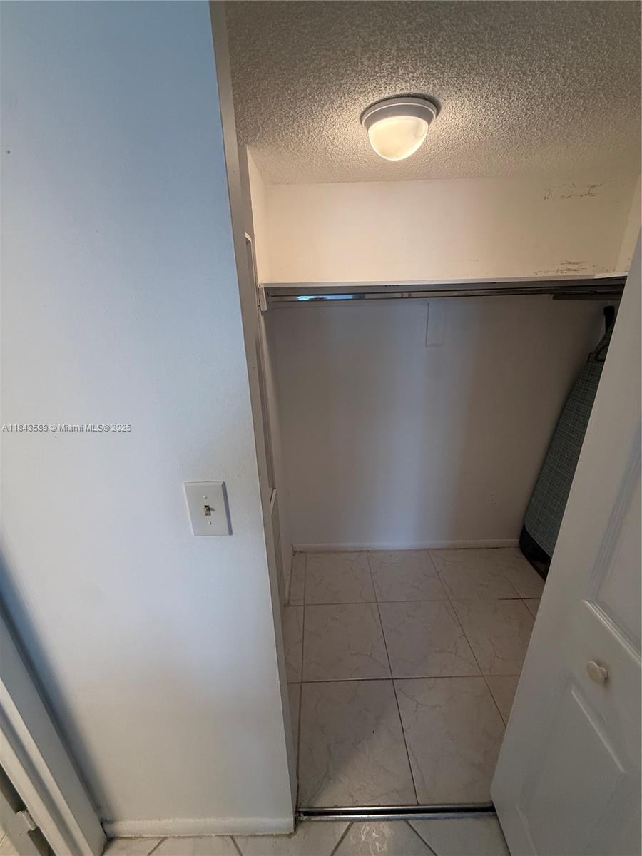 See details 1611 1 / 2 1104 sq. ft. $ 2025-07-19 0 Photo