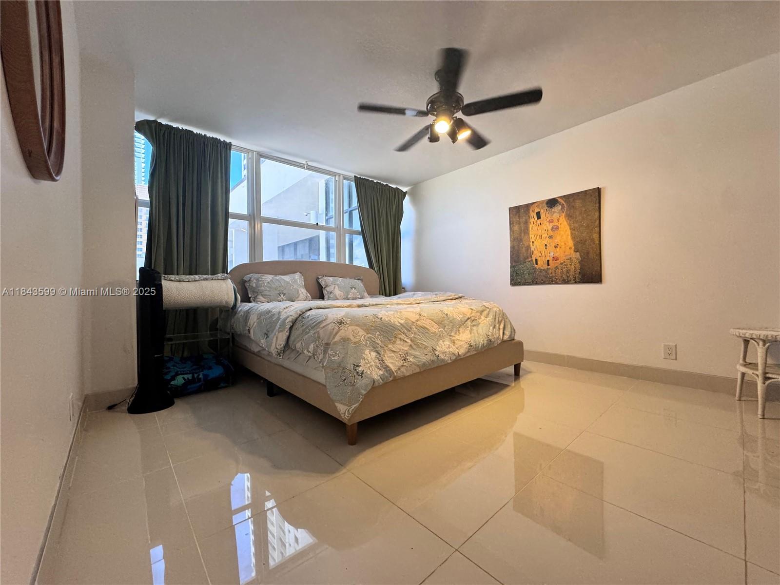 Photo of 2201 Ocean Dr  #301, Hollywood, Florida, 33019 - 