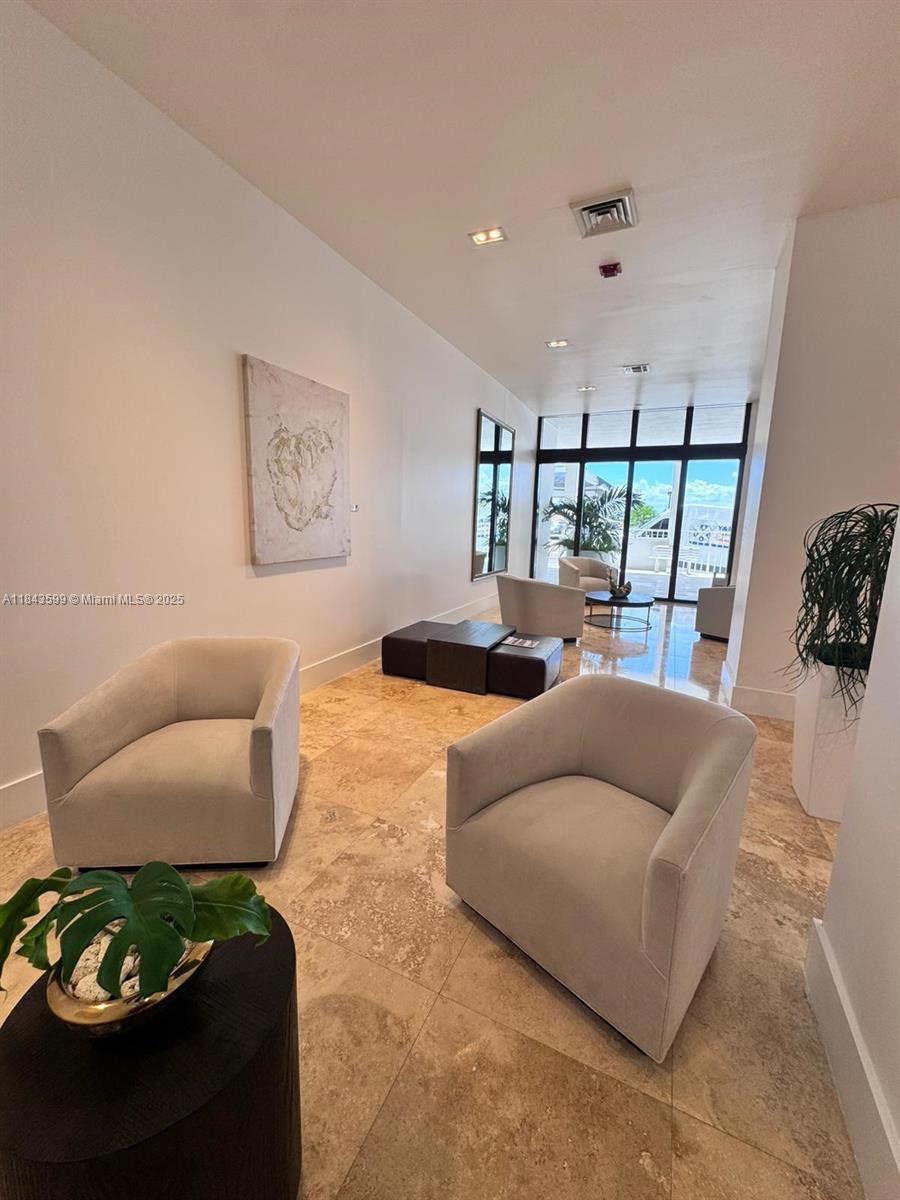 Photo of 2201 Ocean Dr  #301, Hollywood, Florida, 33019 - 