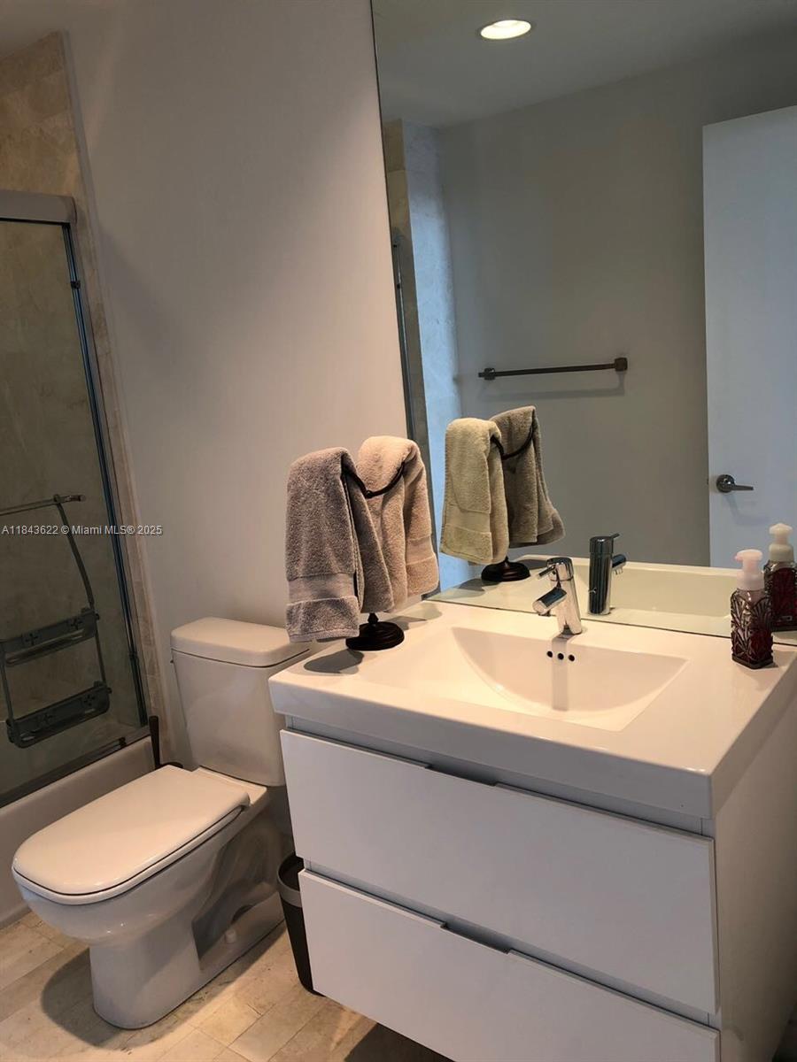 Photo of 17111 Biscayne Blvd  #808, North Miami Beach, Florida, 33160 - 
