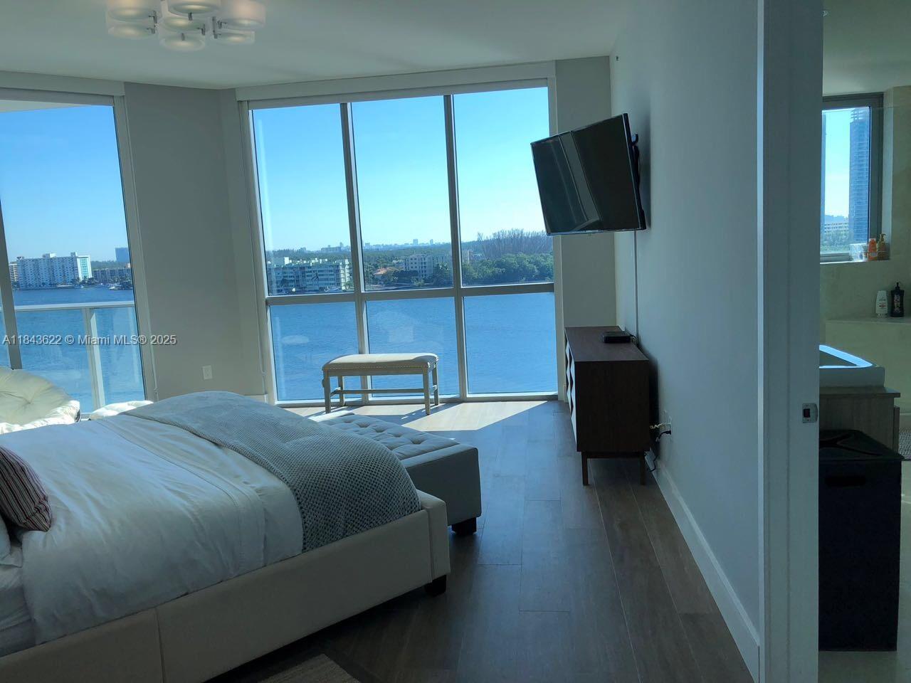 Photo of 17111 Biscayne Blvd #808, North Miami Beach, Florida, 33160 -
