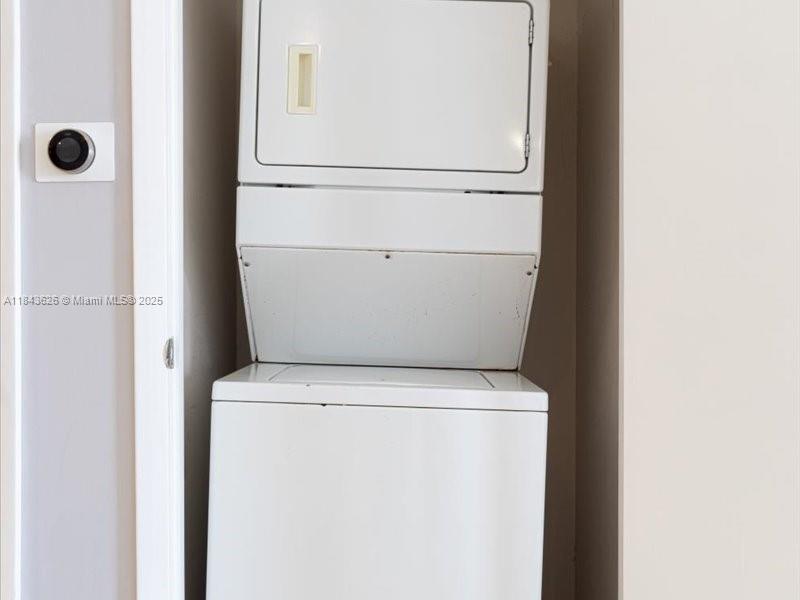 See details 3707 3 / 3 1571 sq. ft. $ 2025-07-19 0 Photo