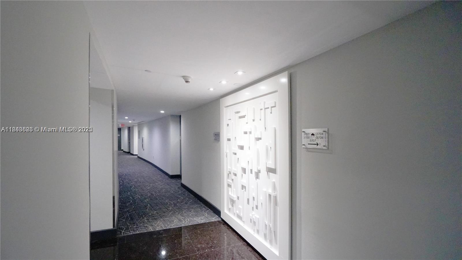 Ver detalles 3707 3 / 3 1571 sq. ft. $ 2025-07-19 0 foto