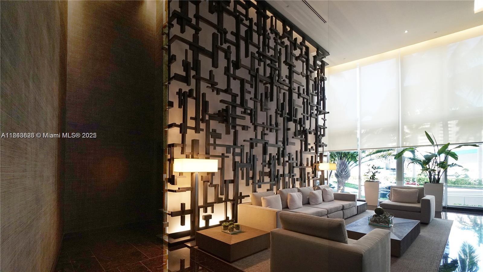 Ver detalles 3707 3 / 3 1571 sq. ft. $ 2025-07-19 0 foto