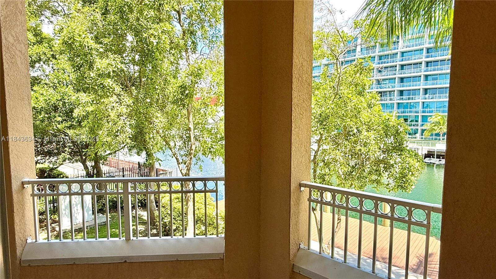 Photo of 3001 185th St  #201, Aventura, Florida, 33180 - 