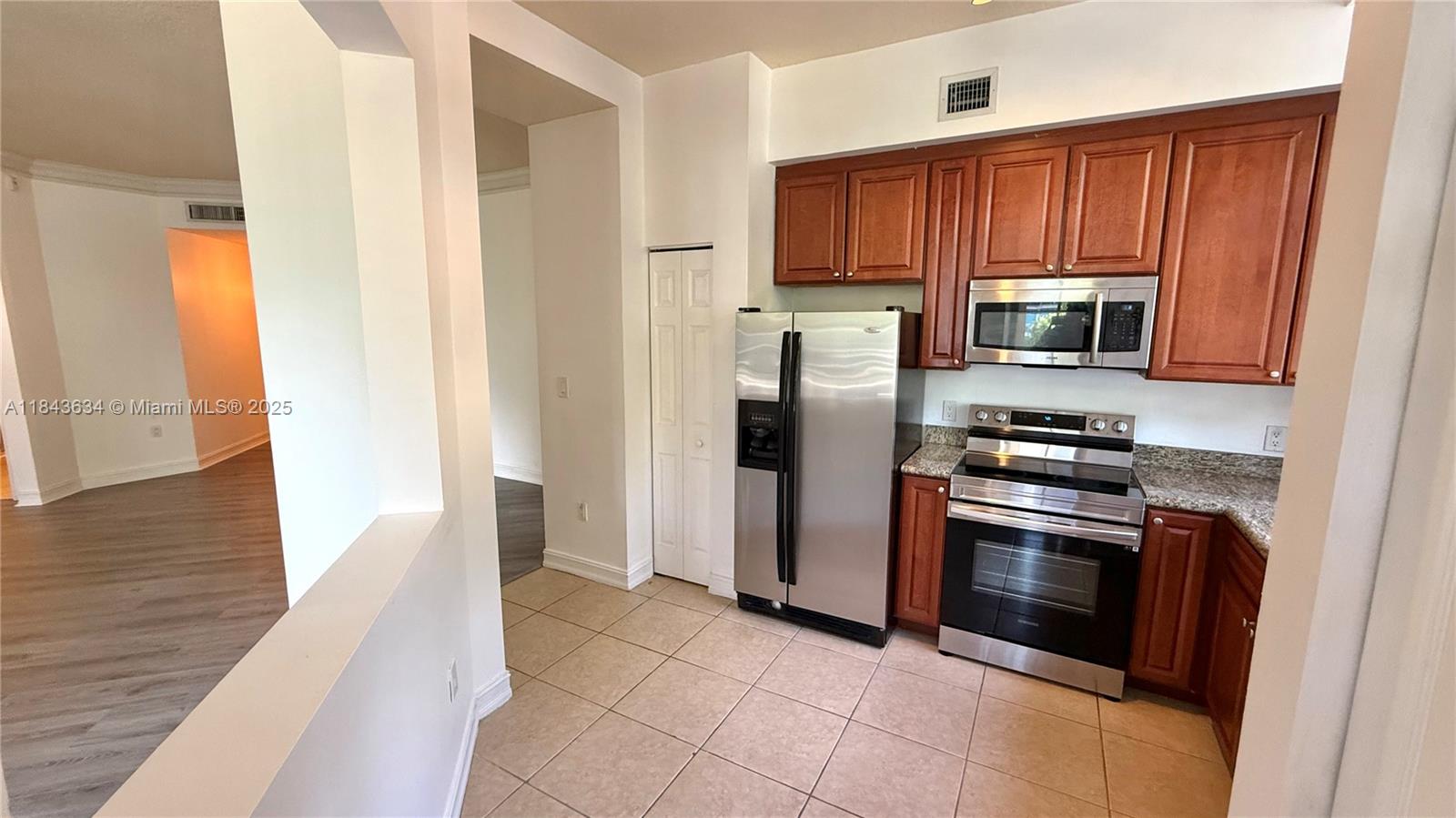 Photo of 3001 185th St  #201, Aventura, Florida, 33180 - 