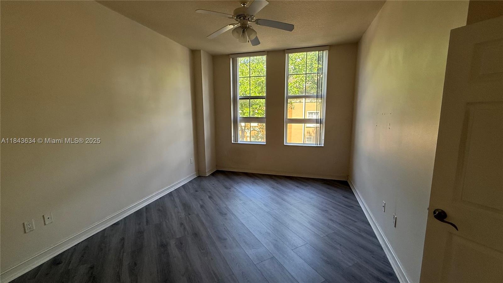 Photo of 3001 185th St  #201, Aventura, Florida, 33180 - 