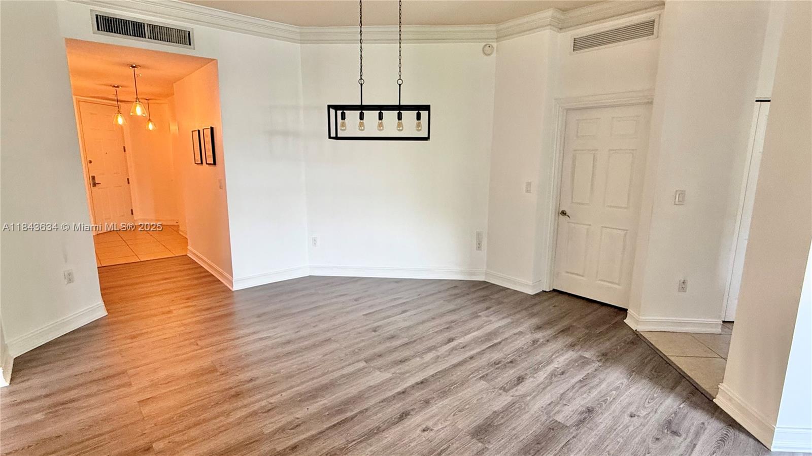 Photo of 3001 185th St  #201, Aventura, Florida, 33180 - 