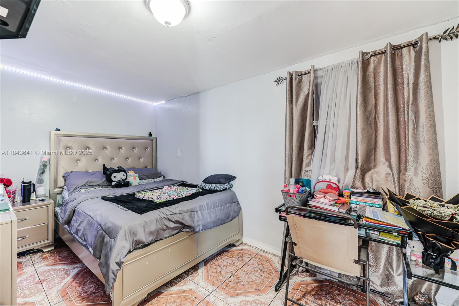 See details / 1789 sq. ft. $ 2025-07-19 0 Photo
