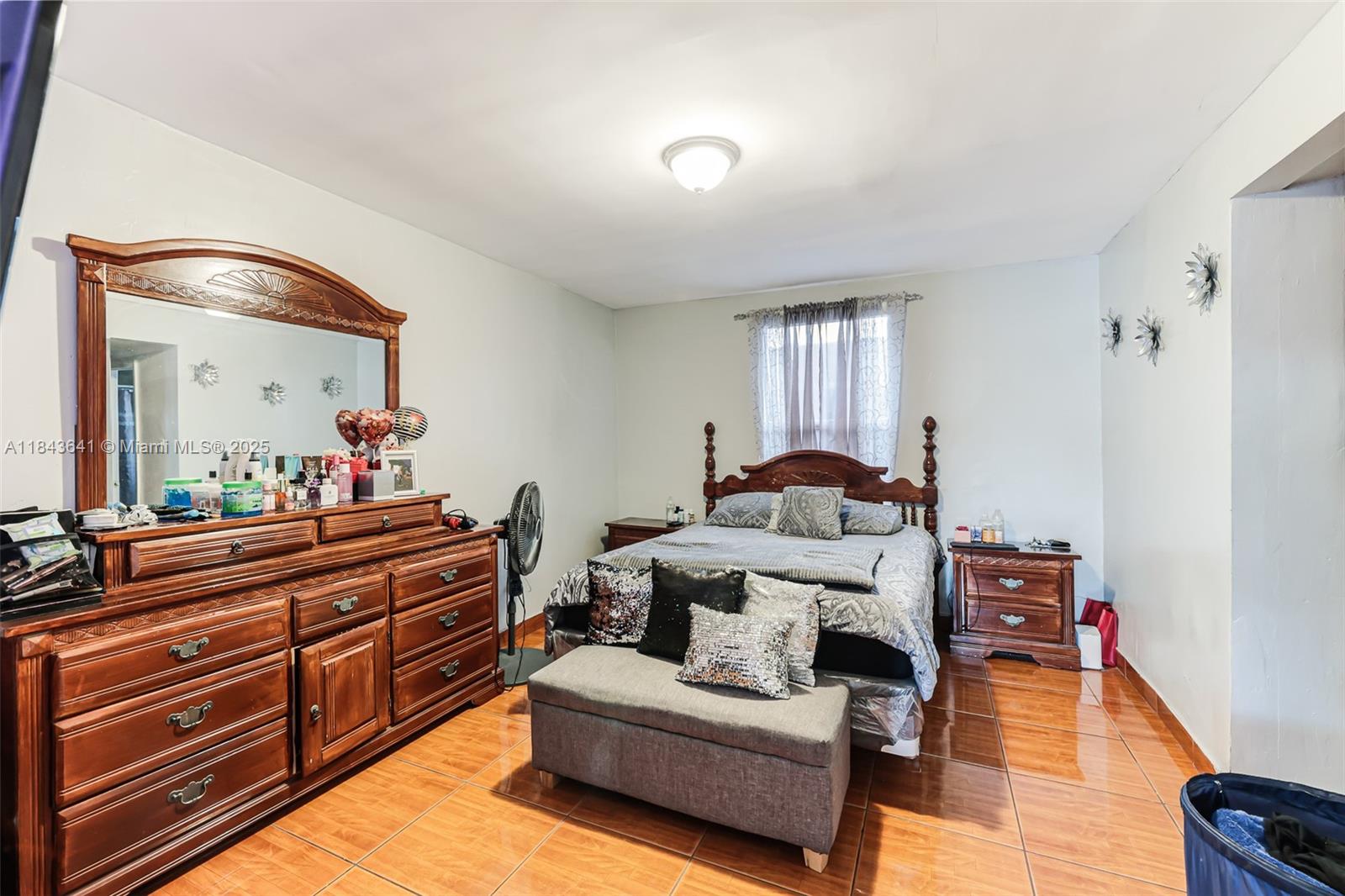 See details / 1789 sq. ft. $ 2025-07-19 0 Photo