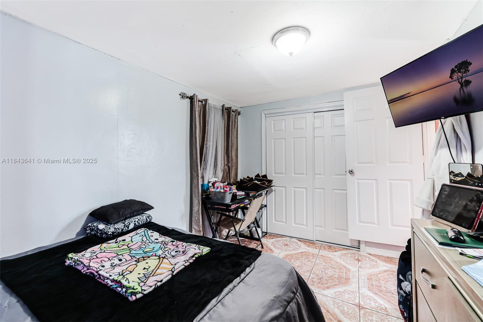See details / 1789 sq. ft. $ 2025-07-19 0 Photo