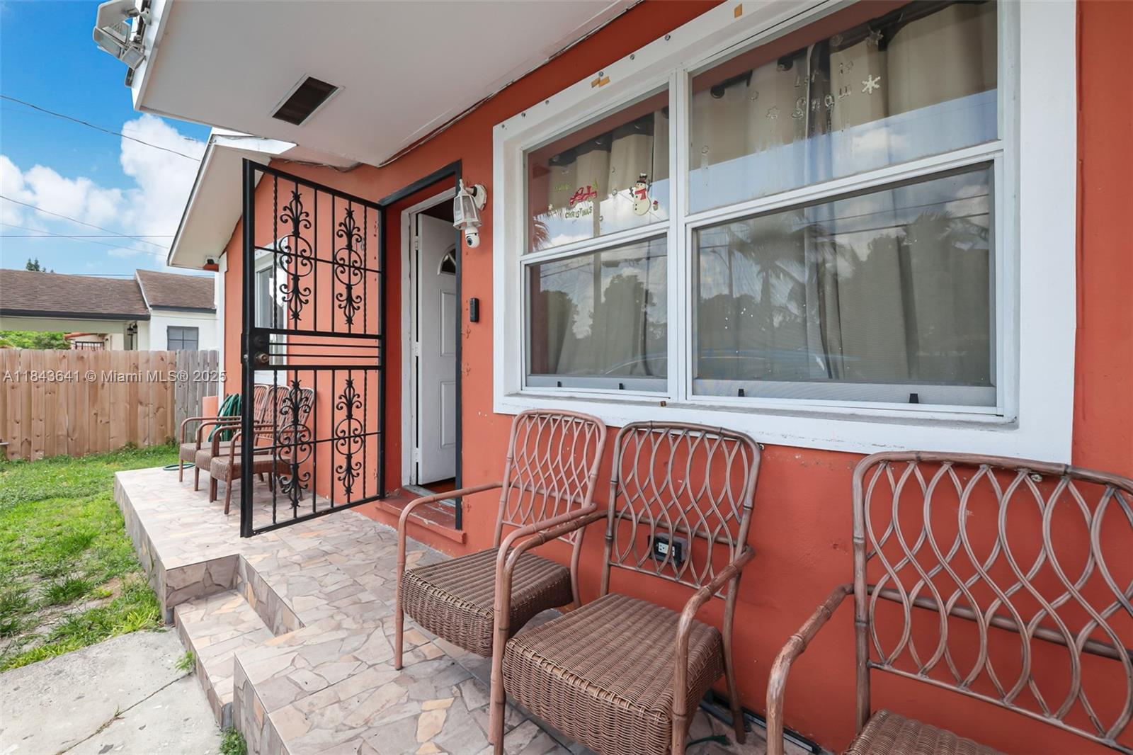 See details / 1789 sq. ft. $ 2025-07-19 0 Photo