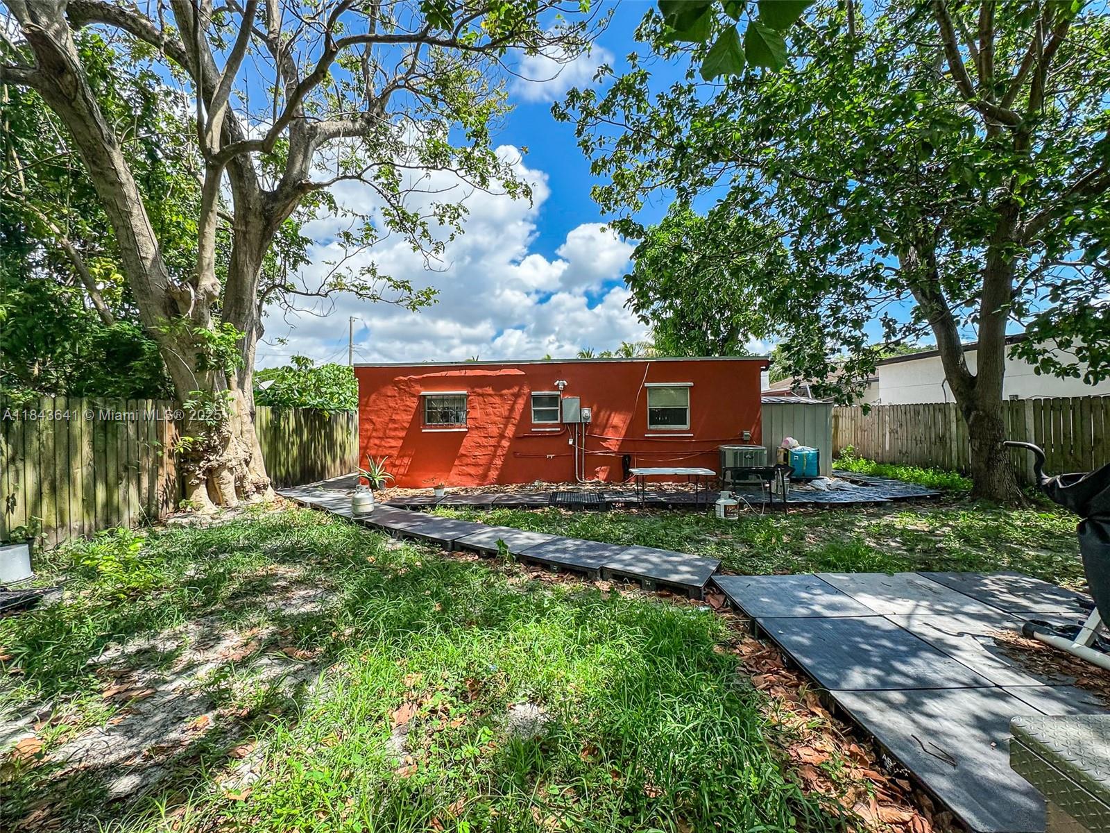 See details / 1789 sq. ft. $ 2025-07-19 0 Photo
