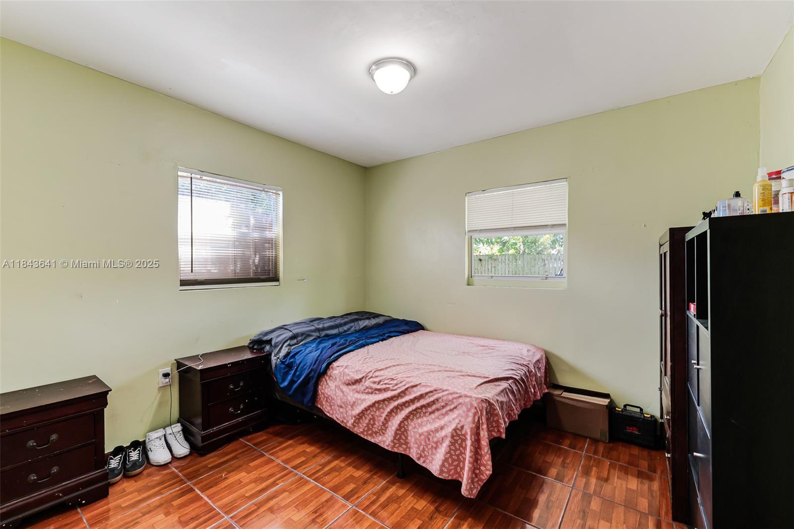 See details / 1789 sq. ft. $ 2025-07-19 0 Photo