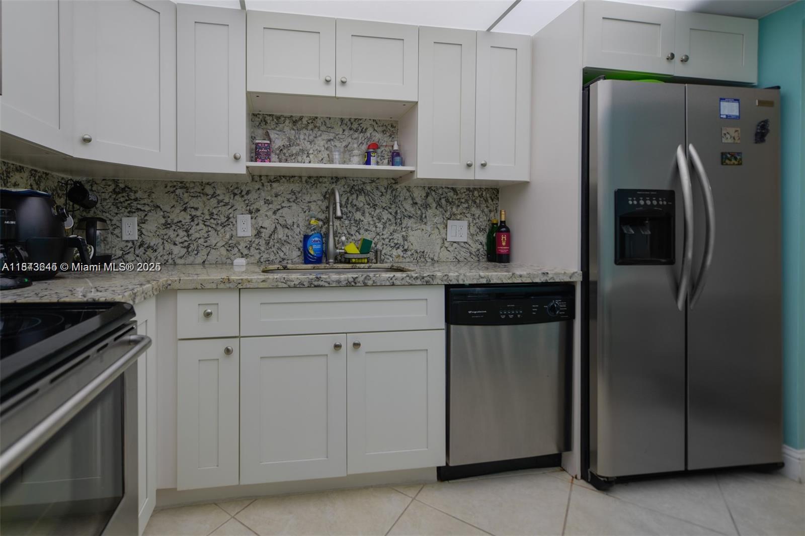 See details 11N 1 / 2 870 sq. ft. $ 2025-07-19 0 Photo