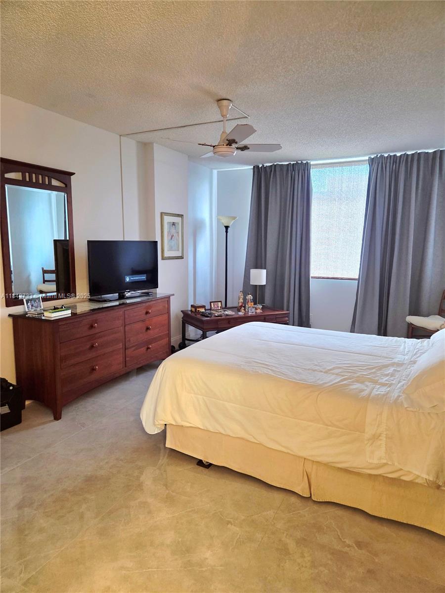Ver detalles 716 2 / 2 1132 sq. ft. $ 2025-07-24 0 foto