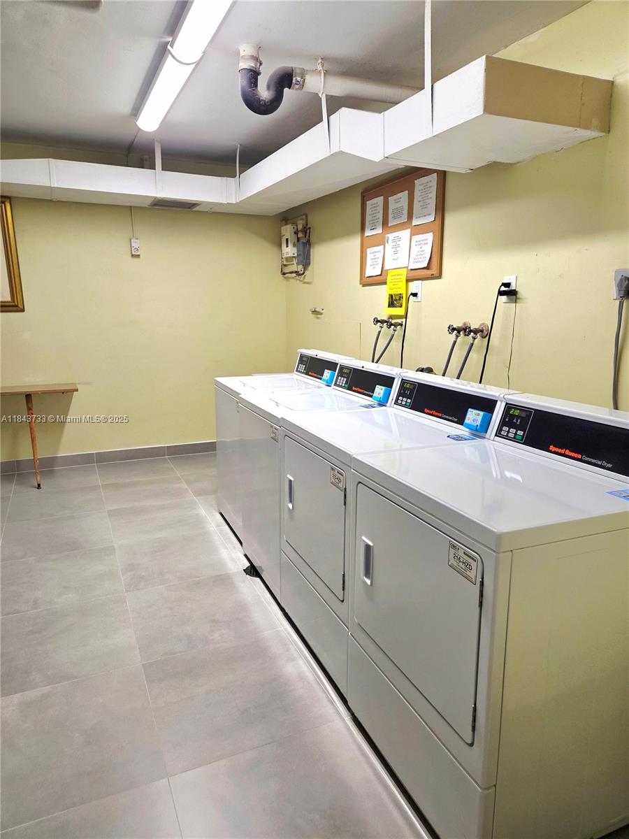Ver detalles 716 2 / 2 1132 sq. ft. $ 2025-07-24 0 foto