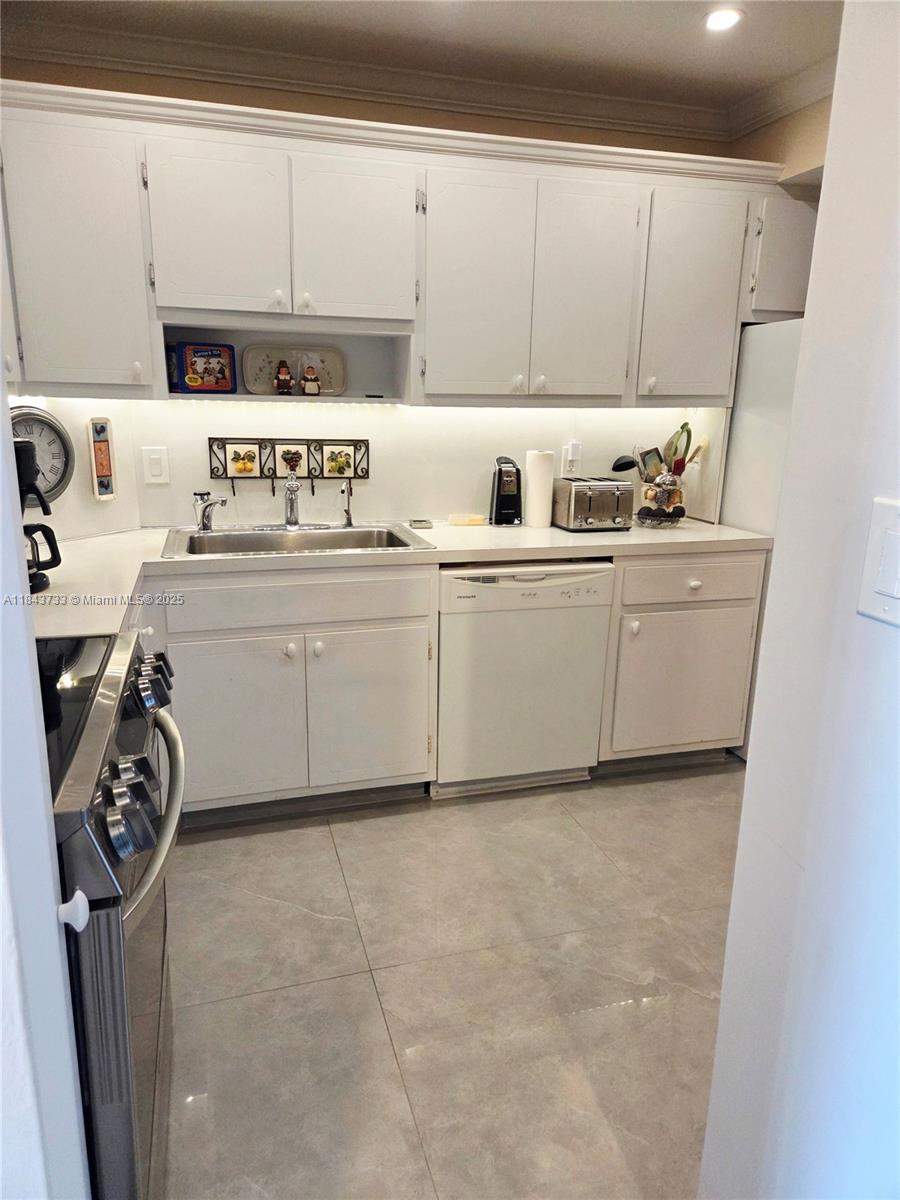 Ver detalles 716 2 / 2 1132 sq. ft. $ 2025-07-24 0 foto