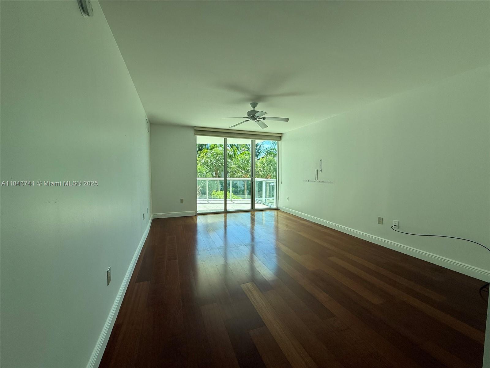 Photo of 3131 188th St  #1-304, Aventura, Florida, 33180 - Primary Suite