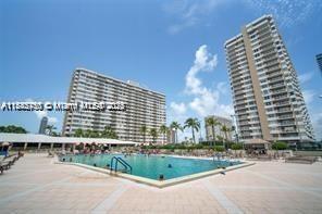 See details MN 1 / 2 870 sq. ft. $ 2025-07-20 0 Photo