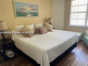 See details MN 1 / 2 870 sq. ft. $ 2025-07-20 0 Photo
