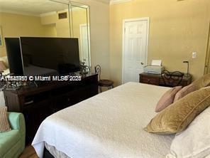 See details MN 1 / 2 870 sq. ft. $ 2025-07-20 0 Photo