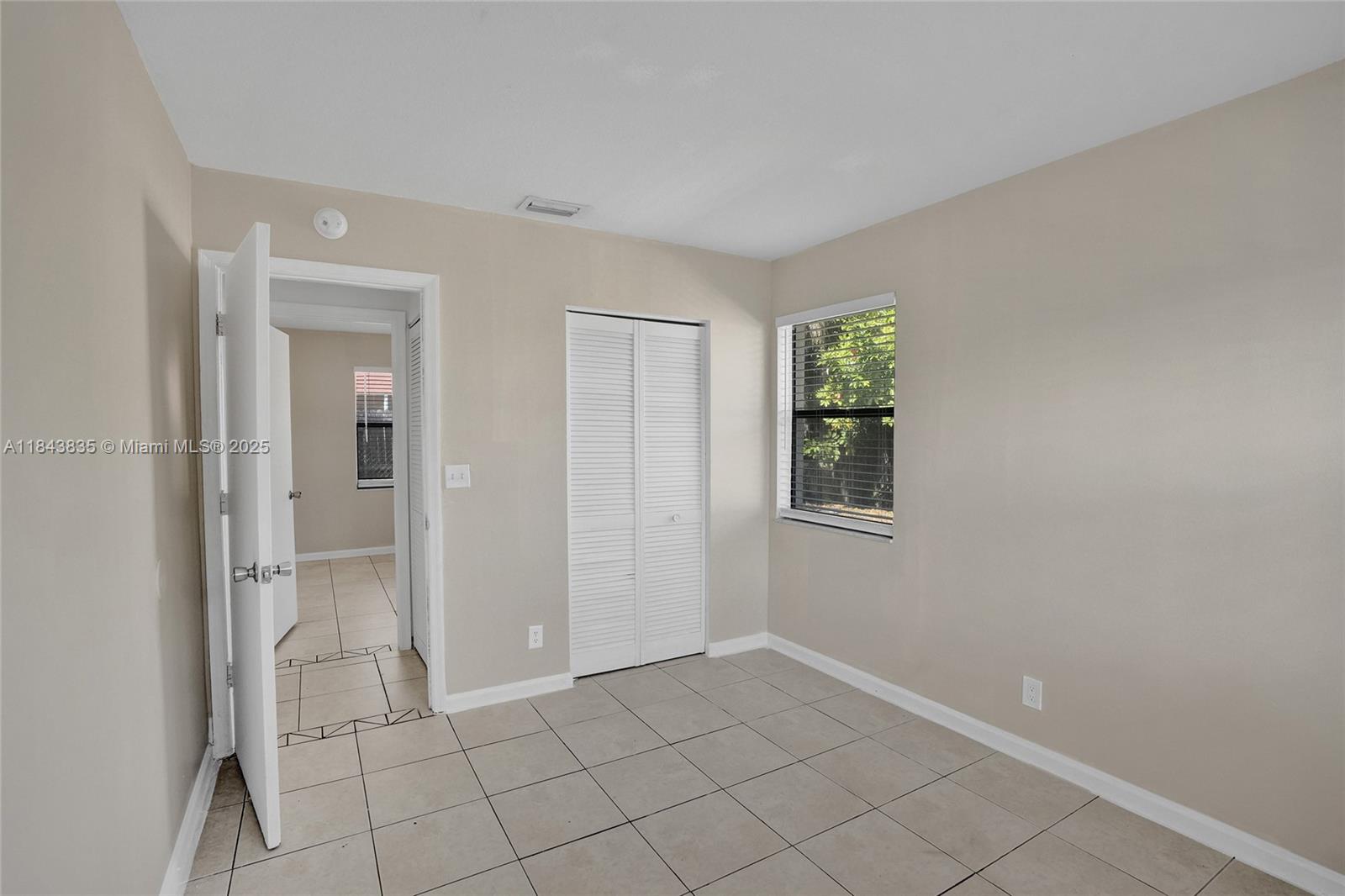 See details / 1764 sq. ft. $ 2025-07-20 0 Photo