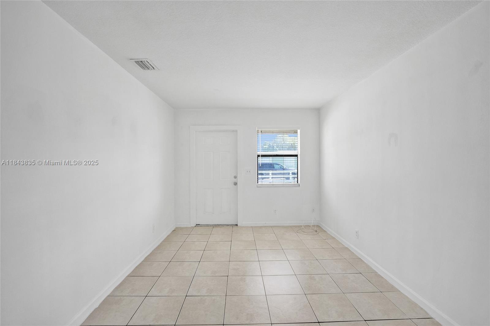 See details / 1764 sq. ft. $ 2025-07-20 0 Photo