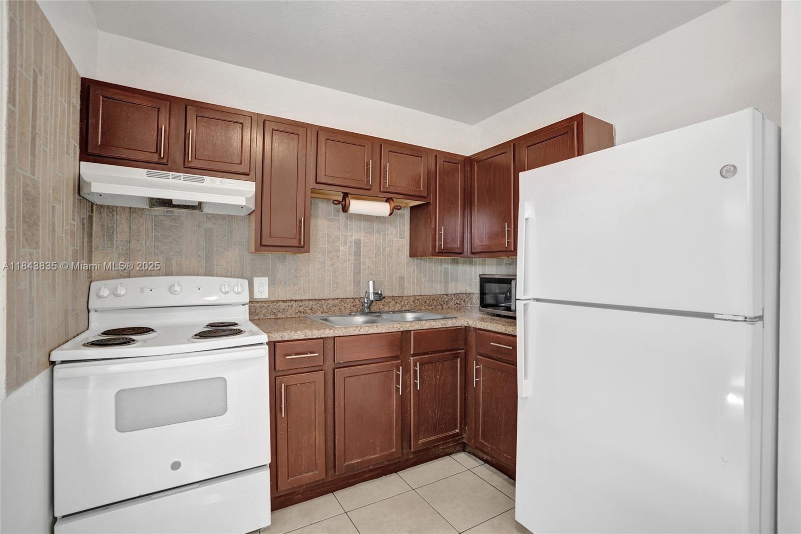 See details / 1764 sq. ft. $ 2025-07-20 0 Photo