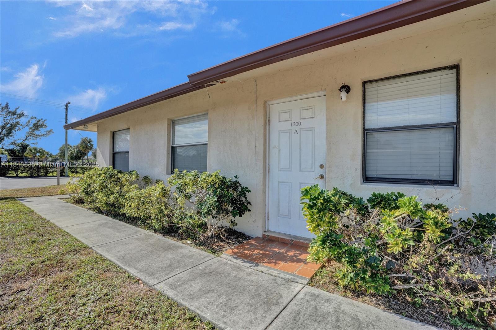 See details / 1764 sq. ft. $ 2025-07-20 0 Photo