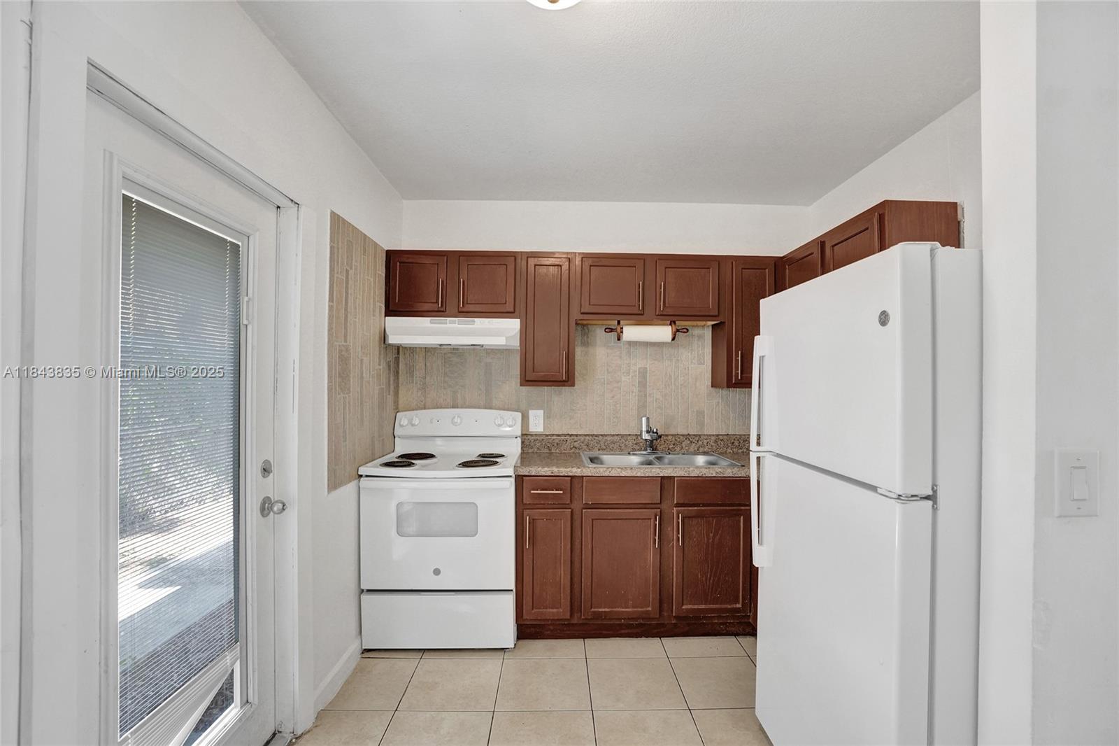 See details / 1764 sq. ft. $ 2025-07-20 0 Photo
