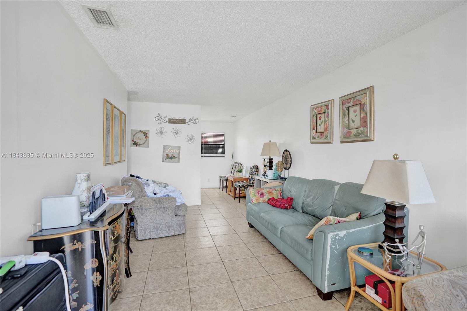 See details / 1764 sq. ft. $ 2025-07-20 0 Photo