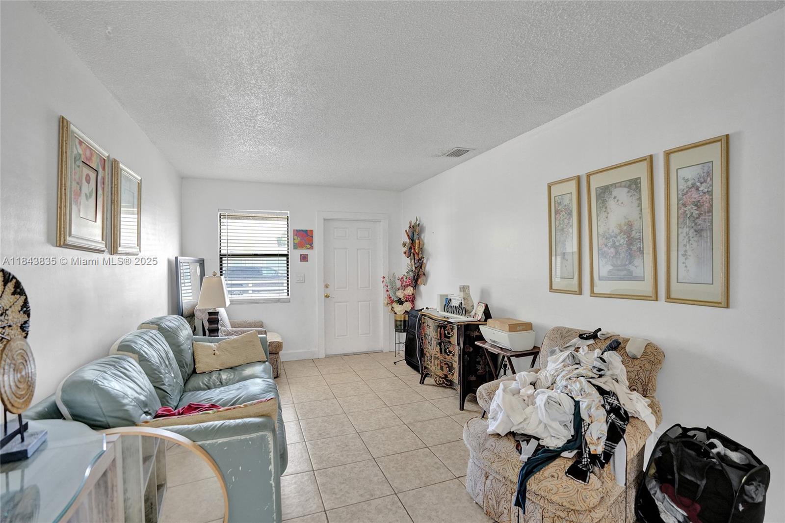 See details / 1764 sq. ft. $ 2025-07-20 0 Photo